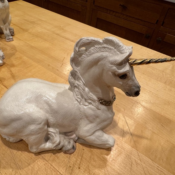 Flawless Vintage 1990’s White Winstone Unicorn Family set of 4 - Picture 13 of 17